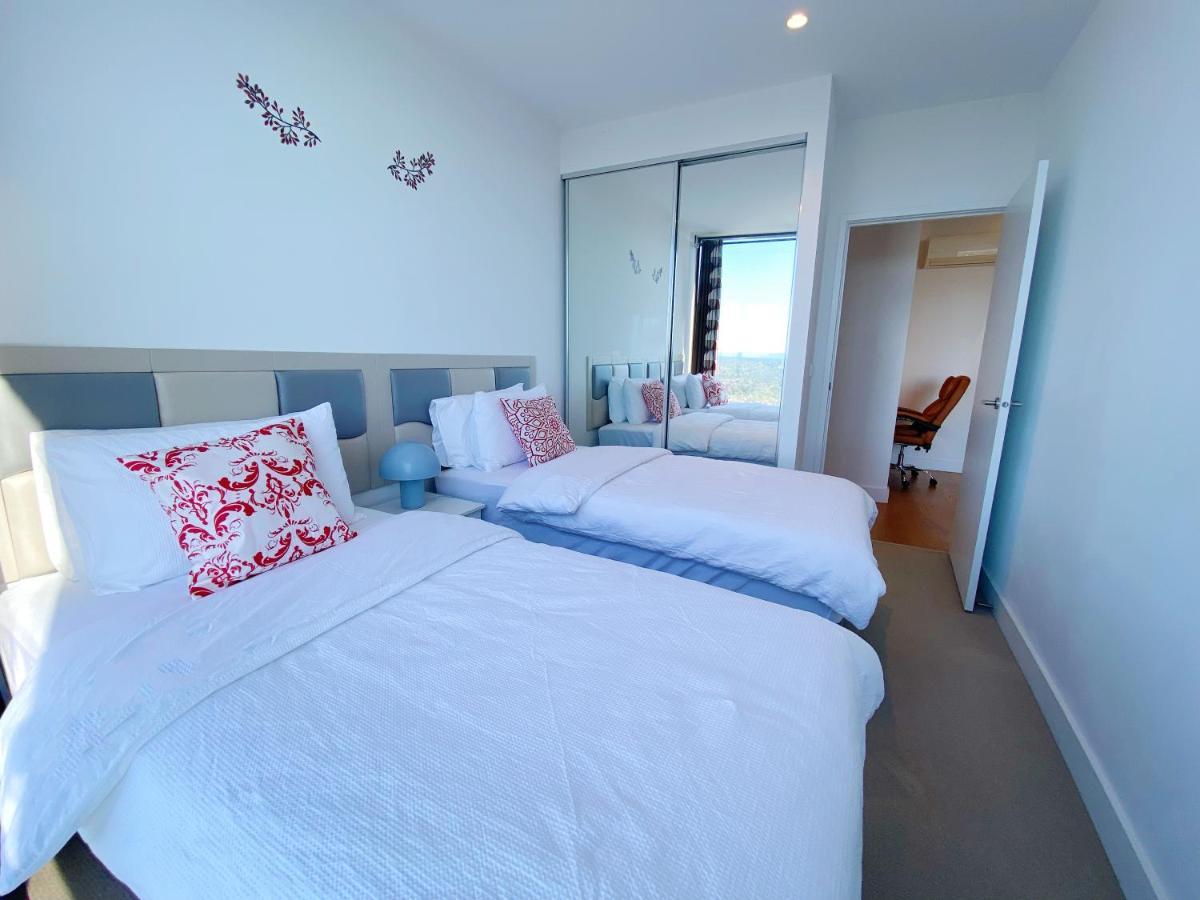 Cozy 2B2B Apartment With Free Parking & Penthouse Pool Box Hill Ngoại thất bức ảnh